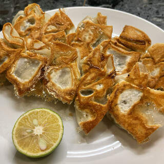 餃子の店 もも