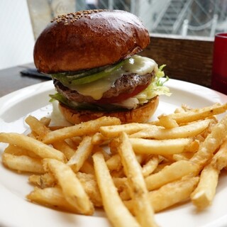 THE GREAT BURGER