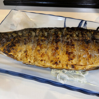 食事と酒処 真