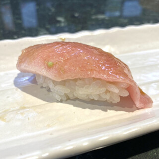 よし佳