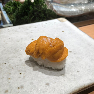 鮨 魯山