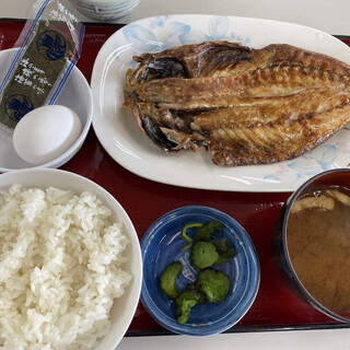 ヒモノ食堂