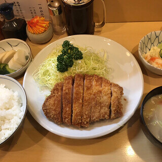 とんかつ燕楽