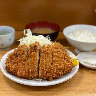 とんかつ山家