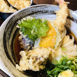 たからや