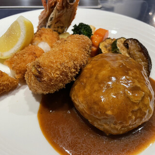 洋食屋 ふじ家