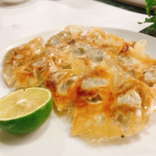 餃子の店 もも