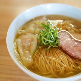 麺 ?色
