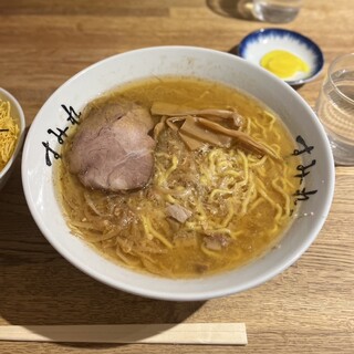 すみれ