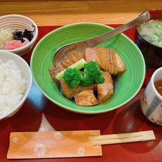 いし井
