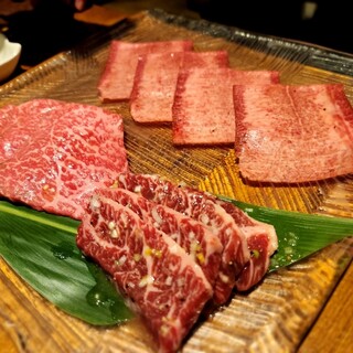 焼肉 うしみつ