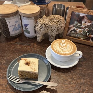 AKHA AMA COFFEE