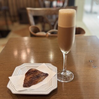 カフェ オスピターレ