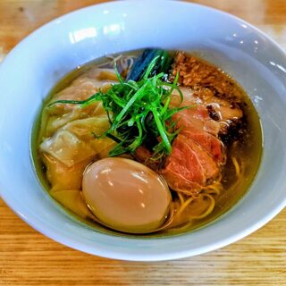麺 ?色