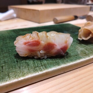 鮨 功