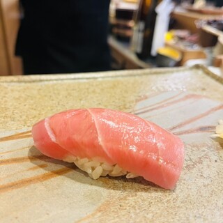 鮨 まつ本